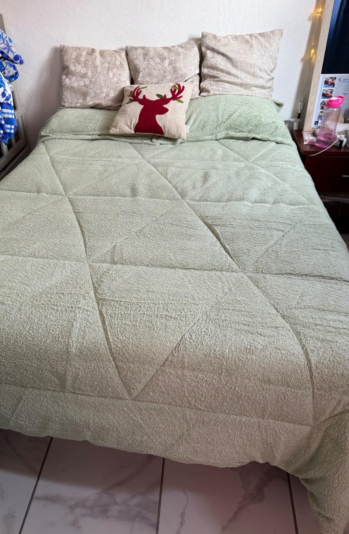 LUNARI “Aurum” — Cama Premium de Confort y Elegancia