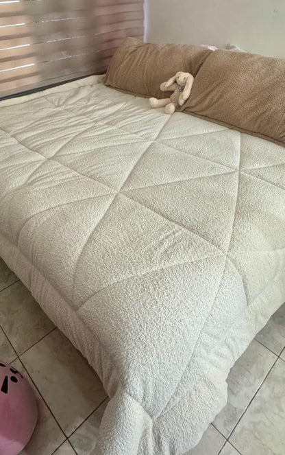 LUNARI “Aurum” — Cama Premium de Confort y Elegancia